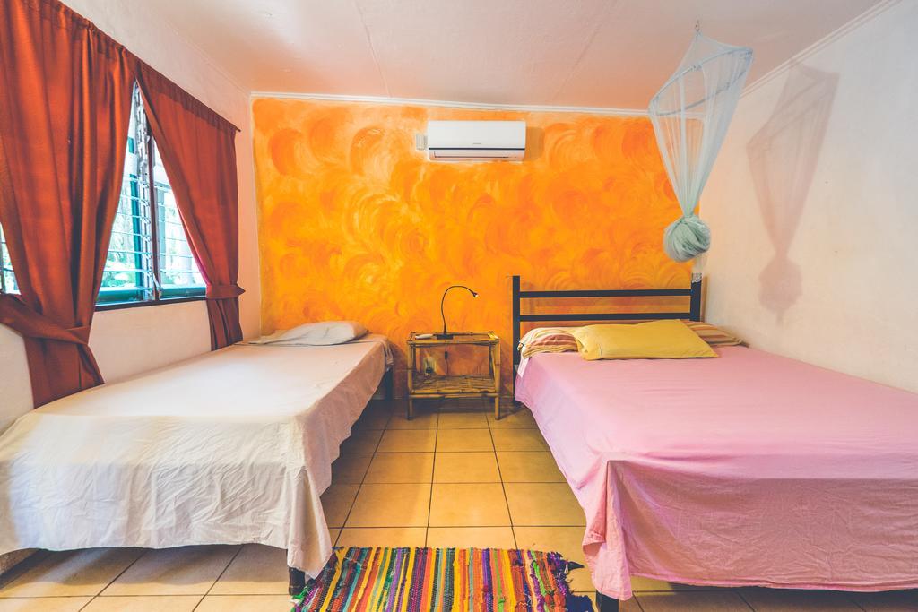 Pura Vida Hostel Тамариндо Екстер'єр фото