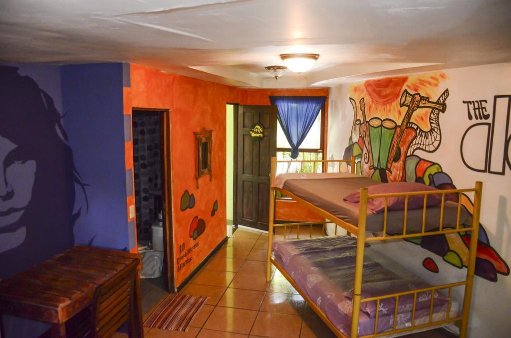 Pura Vida Hostel Тамариндо Екстер'єр фото